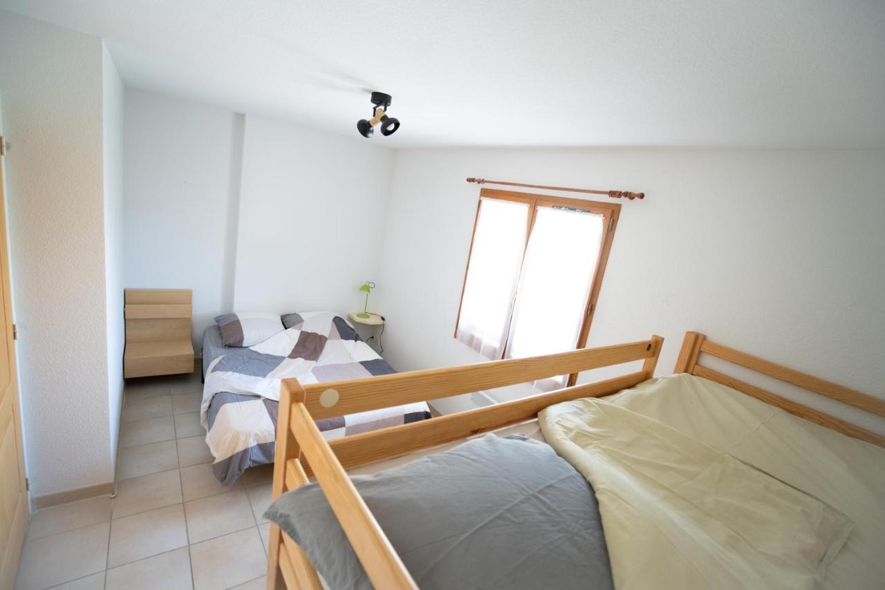 T3 Au Plan D'Eau D'Embrun Avec Garage Et Terrasse Apartment Bagian luar foto