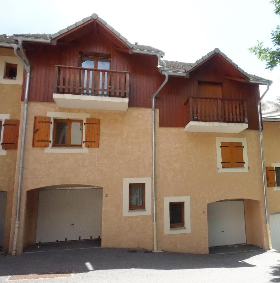 T3 Au Plan D'Eau D'Embrun Avec Garage Et Terrasse Apartment Bagian luar foto