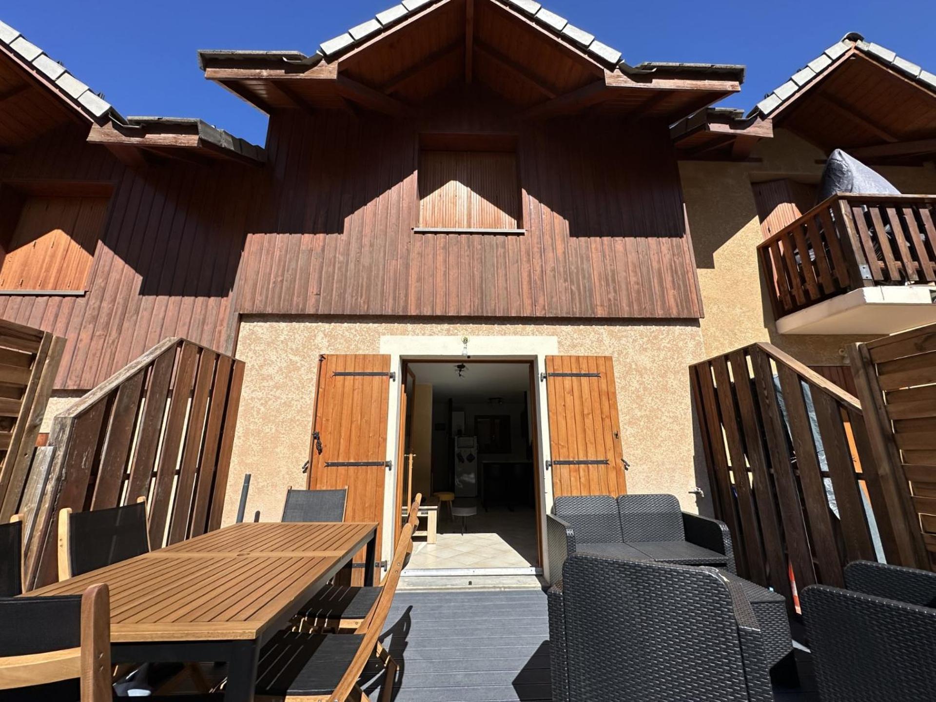 T3 Au Plan D'Eau D'Embrun Avec Garage Et Terrasse Apartment Bagian luar foto